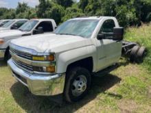 2018 CHEVY 3500 CAB & CHASSIS VN:220382 powered by gas engine, equipped with automatic transmission,
