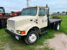1995 INTERNATIONAL 4700 FLATBED TRUCK VN:1HTSLABM1SH681234 powered by T444E diesel engine, equipped