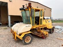 BROCE RJ350 SWEEPER SN:404532 powered by diesel engine, equipped with EROPS(no doors), 8ft. power