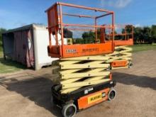 2018 JLG 1932R SCISSOR LIFT SN:M200016801 electric powered, equipped with 19ft. Platform height,