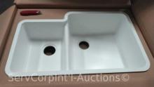 Lot on Pallet of 4 Avonite KB3320 Acrylic Sinks