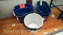 Lot of 2 Quality Kitchen Plastic Buckets, 2 Rubbermaid 15-Qt Buckets and 2 Rubbermaid 14-Qt Buckets