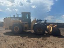 John Deere 744-K-2 Loader