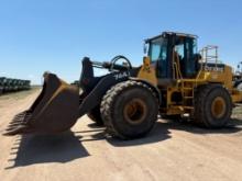 John Deere 744J W/ JD 10FT Tooth Bucket