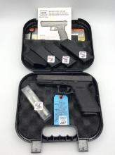Glock Model G-20 Semi Auto 10MM Pistol in Case