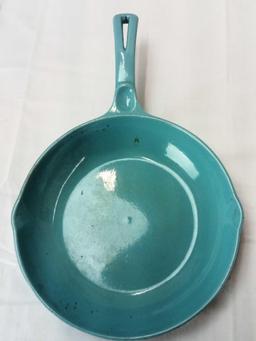 WAGNER WARE 9"CHEF SKILLET CAST IRON