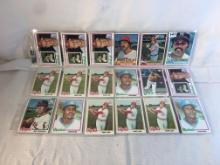 Lot of 18 Pcs Collector Vintage MLB Baseball Sport Trading Assorted Cards & Players -See Pictures