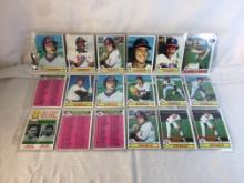 Lot of 18 Pcs Collector Vintage MLB Baseball Sport Trading Assorted Cards & Players -See Pictures