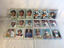 Lot of 18 Pcs Collector Vintage MLB Baseball Sport Trading Assorted Cards & Players -See Pictures