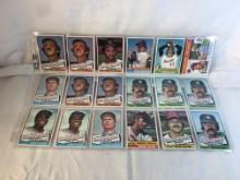 Lot of 18 Pcs Collector Vintage MLB Baseball Sport Trading Assorted Cards & Players -See Pictures