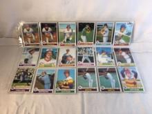 Lot of 18 Pcs Collector Vintage MLB Baseball Sport Trading Assorted Cards & Players -See Pictures