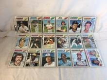 Lot of 18 Pcs Collector Vintage MLB Baseball Sport Trading Assorted Cards & Players -See Pictures