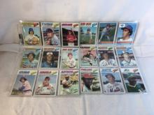 Lot of 18 Pcs Collector Vintage MLB Baseball Sport Trading Assorted Cards & Players -See Pictures