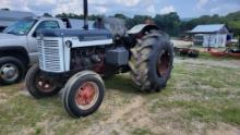 1957 INTERNATIONAL TRACTOR 650 SERIES, RUNS ON PROPANE, SN: S1019IHC, RUNS/