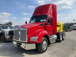 2015 KENWORTH T880 Serial Number: 1XKZD49X2FJ470461