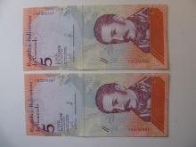 Foreign Currency: 2xVenezuela consecutive Serial #  5 Bolivares (UNC)