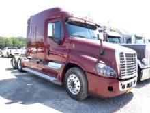 2015 FREIGHTLINER CASCADIA TRUCK TRACTOR, 645,732+ mi,  64" SLEEPER, DETROI