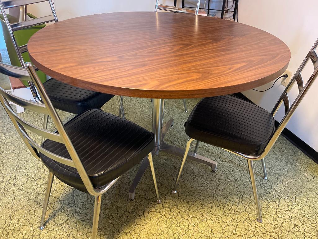 Small Vintage Round Dining Table with 4 Chrome Chairs