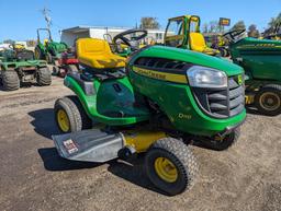 John Deere D110 Lawn Tractor