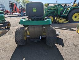 John Deere D110 Lawn Tractor