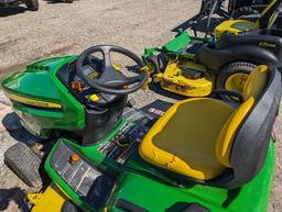 John Deere X580 Lawn Tractor