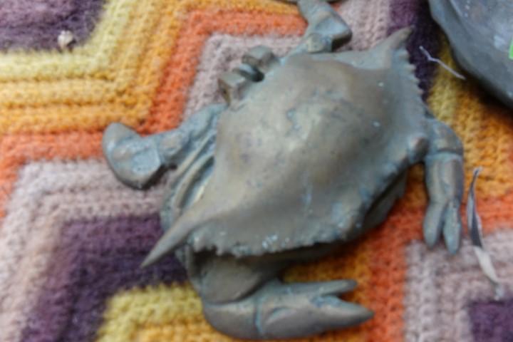 3 BRASS COLLECTIBLES INCLUDING MINI HORSESHOE CRAB BLUE CRAB AND OYSTER SHE