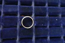 14 KT YELLOW GOLD WEDDING BAND 2.2 DWT SIZE 10