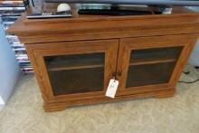 ENTERTAINMENT CENTER CHERRY WITH SONY DVD PLAYER 40 X 22 X 24