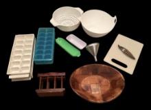 Assorted Kitchen Items