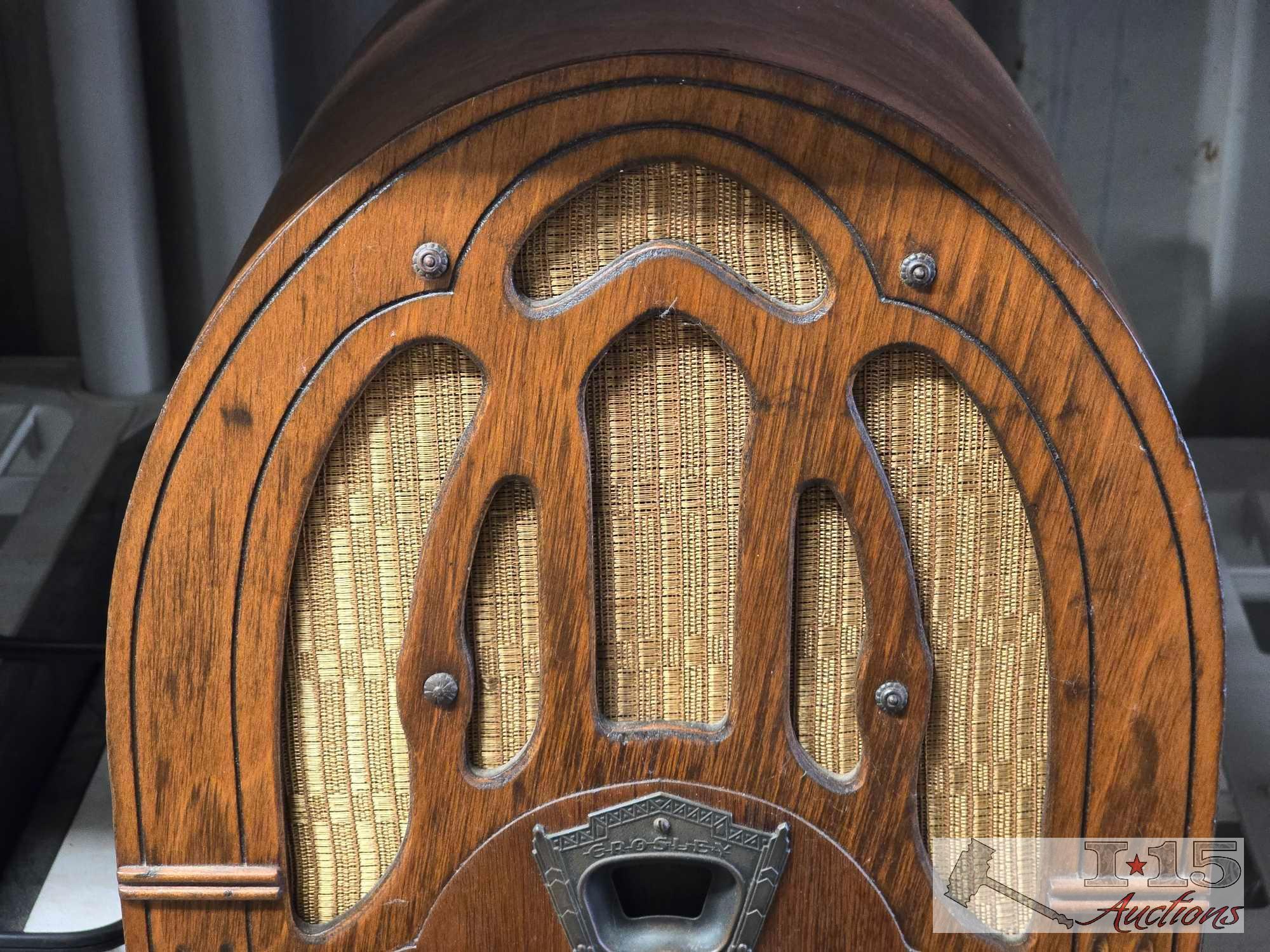 Vintage Crosley Chathedral 5-Tube Radio