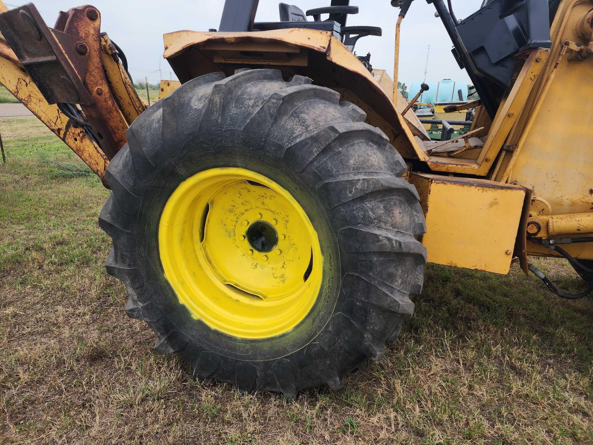 Case 580E Backhoe Loader