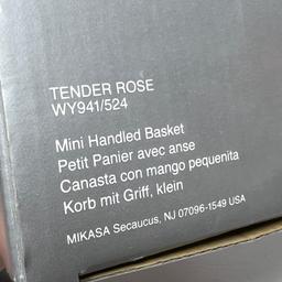 Mikasa Tenderr Rose Mini Handled Basket - New in Box