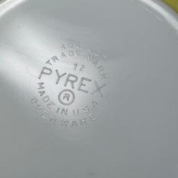 Pyrex 4 Quart Yellow Glass Mixing Bowl