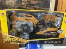 (35)UNUSED ALLOY 15CH REMOTE CONTROL EXCAVATOR