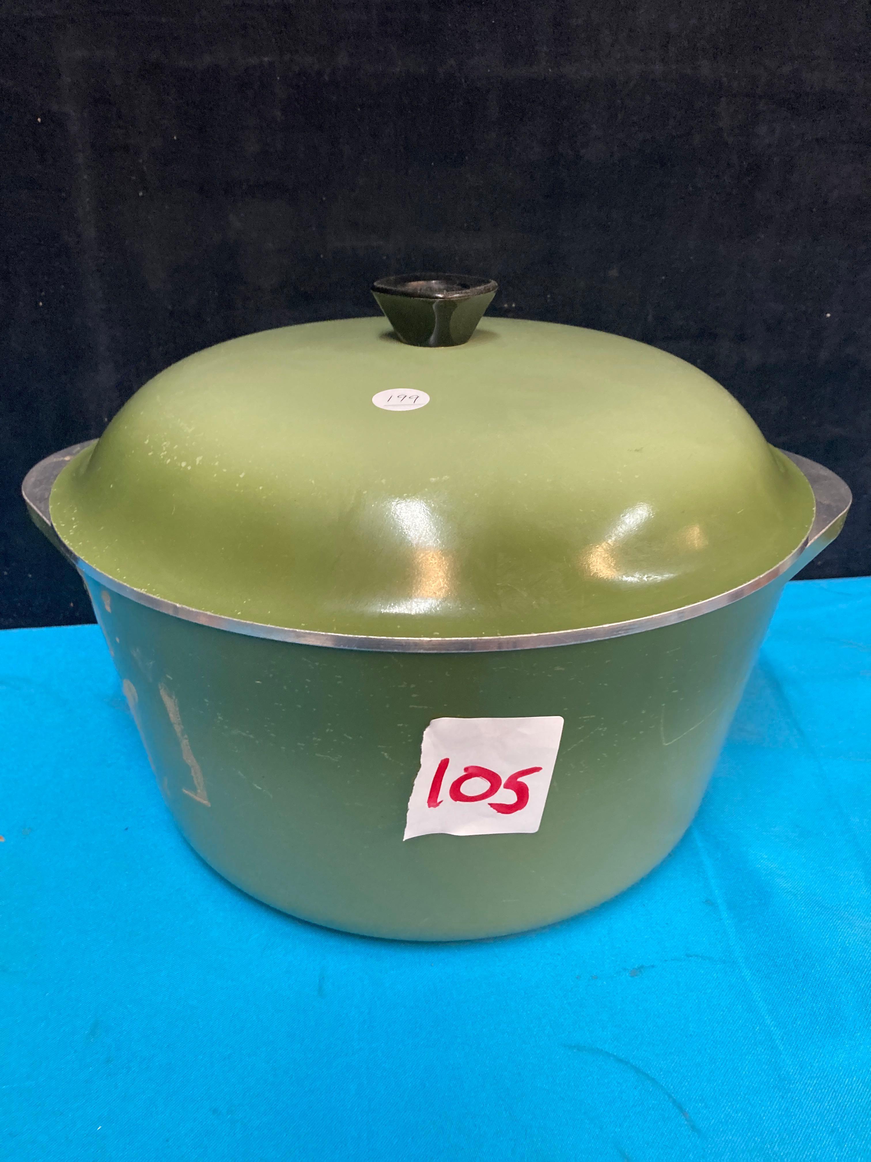 New Nordic ware Bundt pan and Club aluminum pot with lid lid