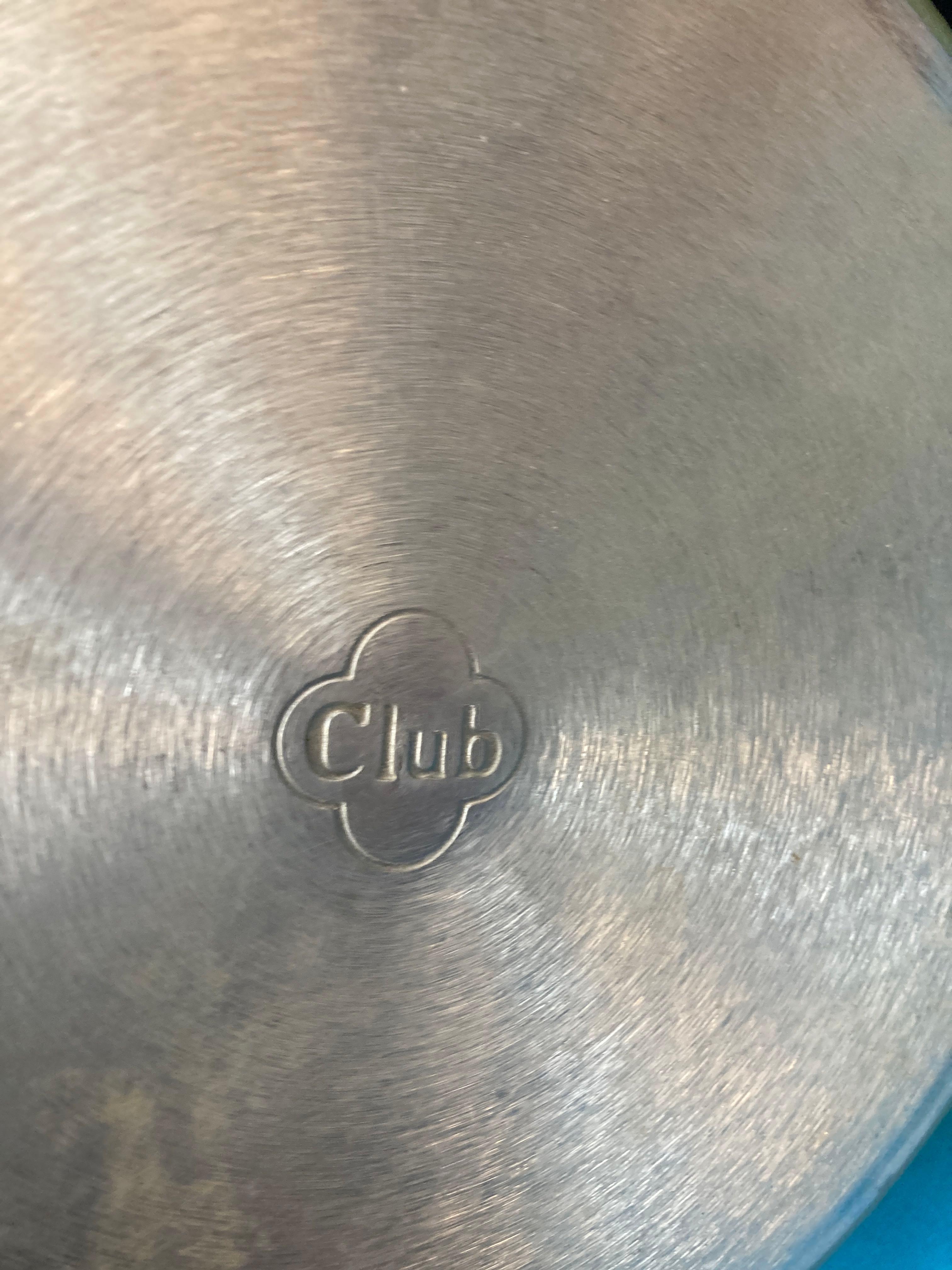 New Nordic ware Bundt pan and Club aluminum pot with lid lid