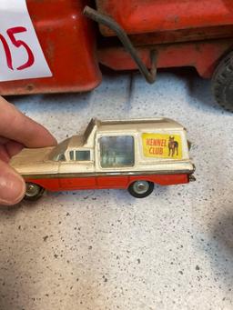 Vintage metal Buddy L dump truck telephone and skates