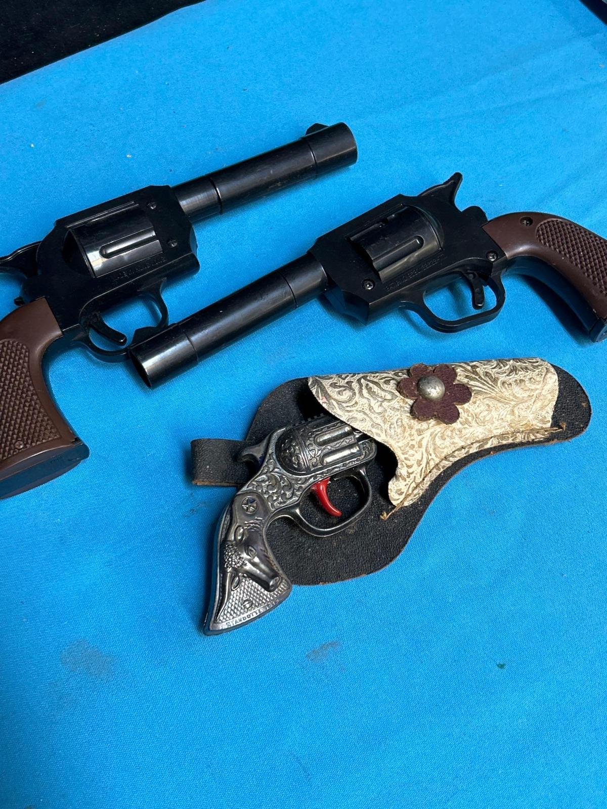 3 vintage toy cap guns western