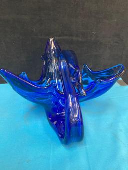 Blue hand blown art glass swan and imperial milk glass plate