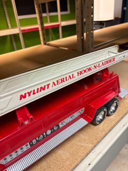 NYLINT aerial hook and ladder