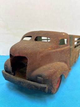 antique Wyandotte 1930s toy truck squirt advertising