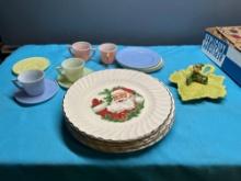 partial little hostess tea set four Santa plates