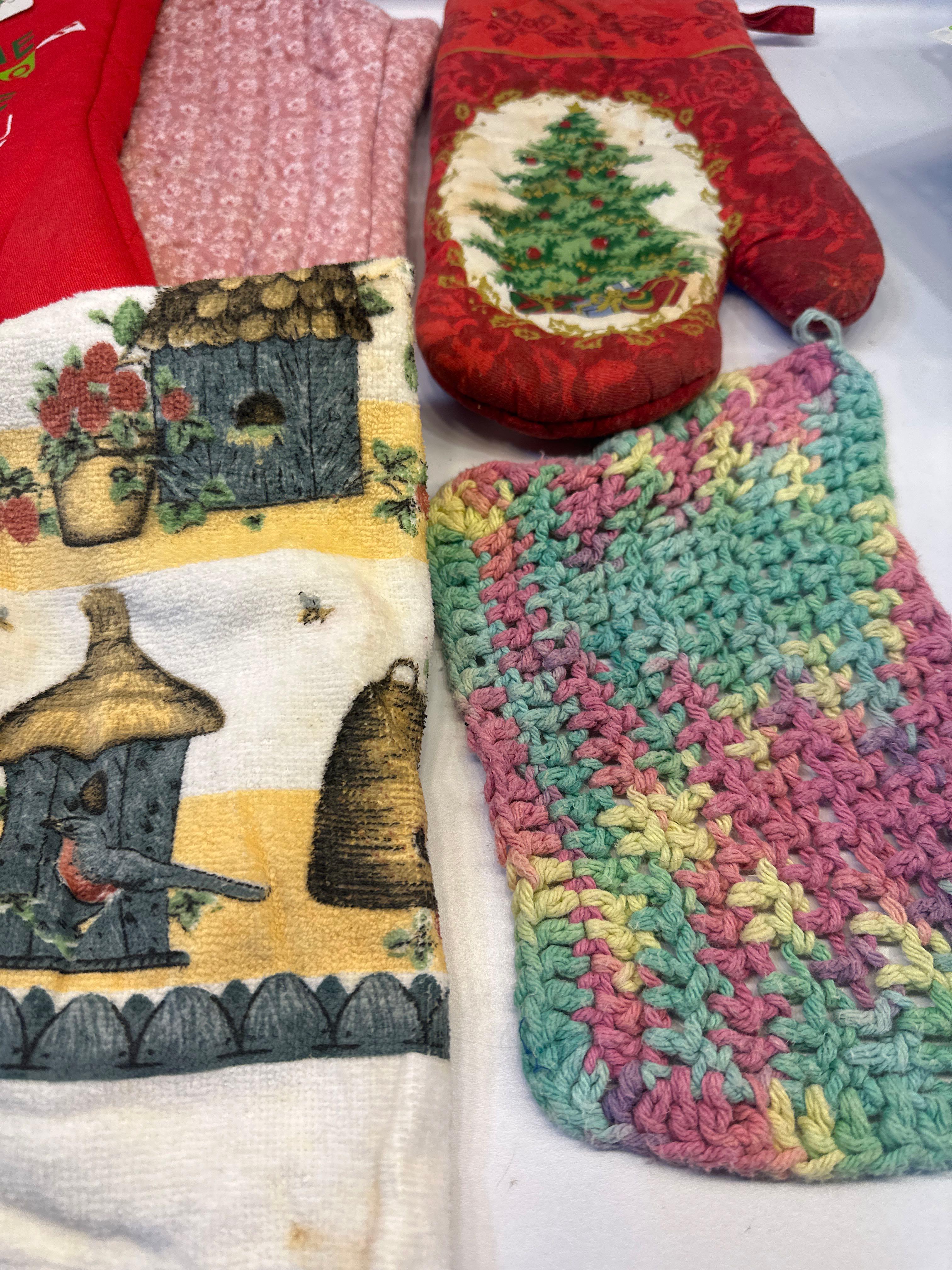 Kitchen Hand Towels,Mittens,Etc