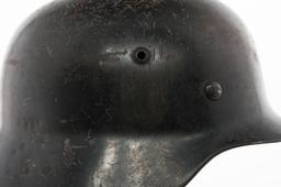 WWII GERMAN M35 COMBAT HELMET