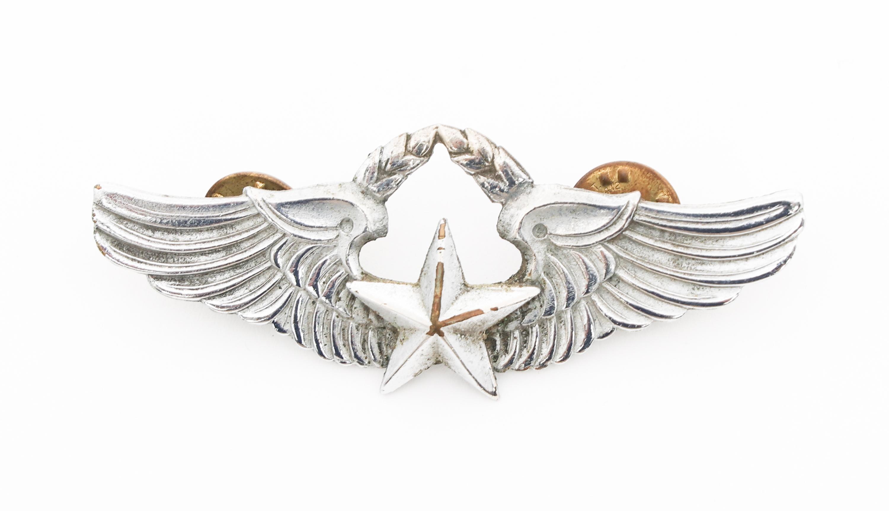 VIETNAM WAR NAMED USAF OFFICER SILVER STAR & WINGS