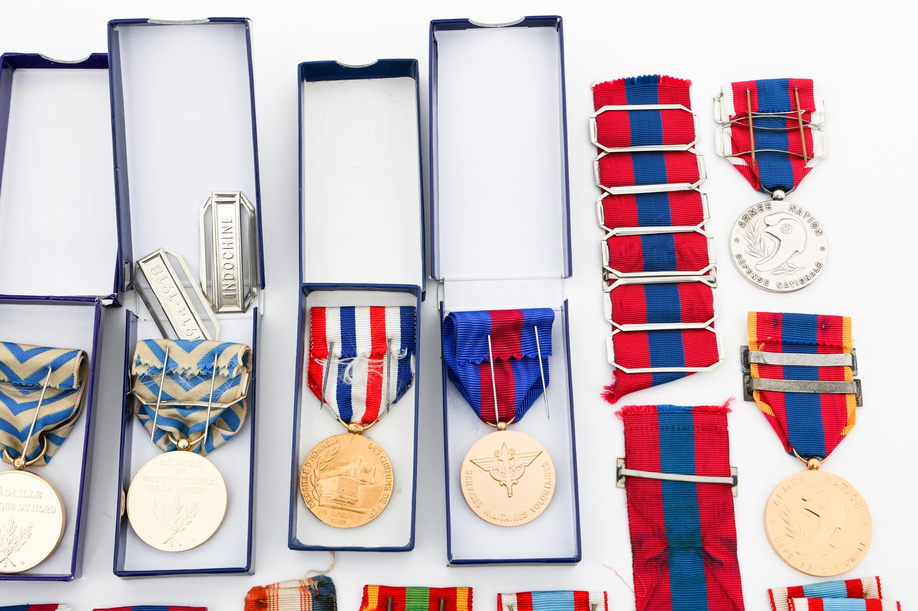 COLD WAR - CURRENT FRENCH MILITARY MEDALS & AWARDS