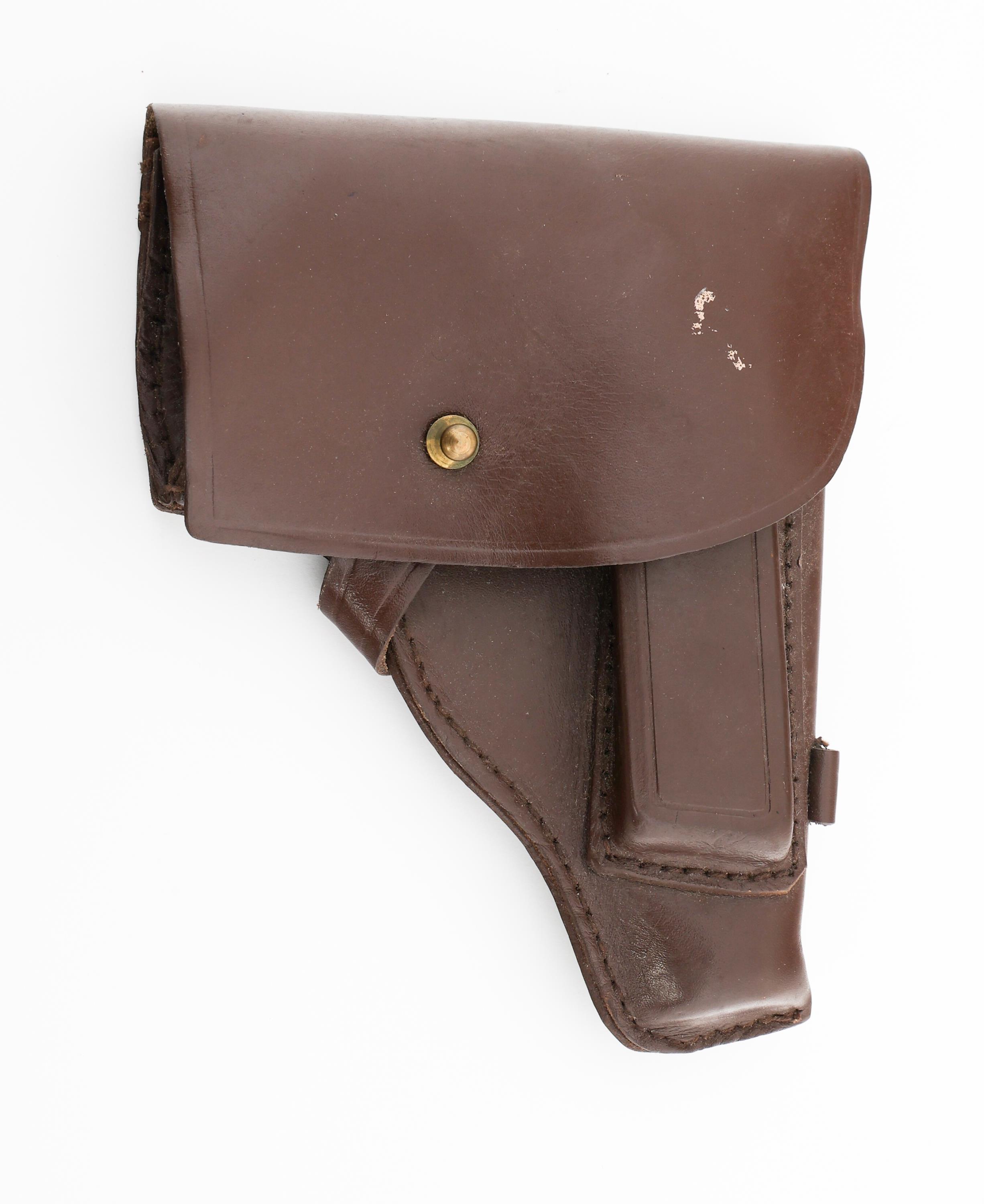 WWII - COLD WAR WORLD MILITARY PISTOL HOLSTERS