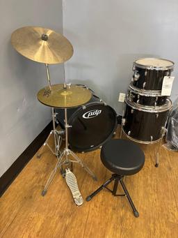 Drum Set with cymbals