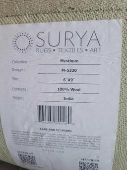 Surya Mystique 6 x 9ft area rug