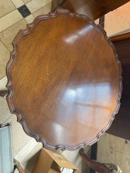 Early Pie Crust Pedestal Tea Table Claw and Ball Footed